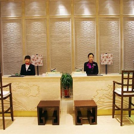 Royal Run Hotel Liaocheng Buitenkant foto