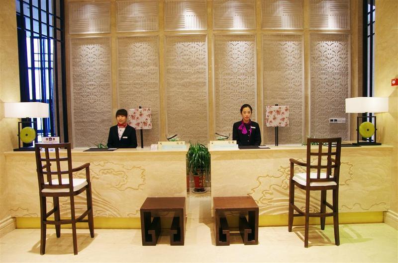 Royal Run Hotel Liaocheng Buitenkant foto